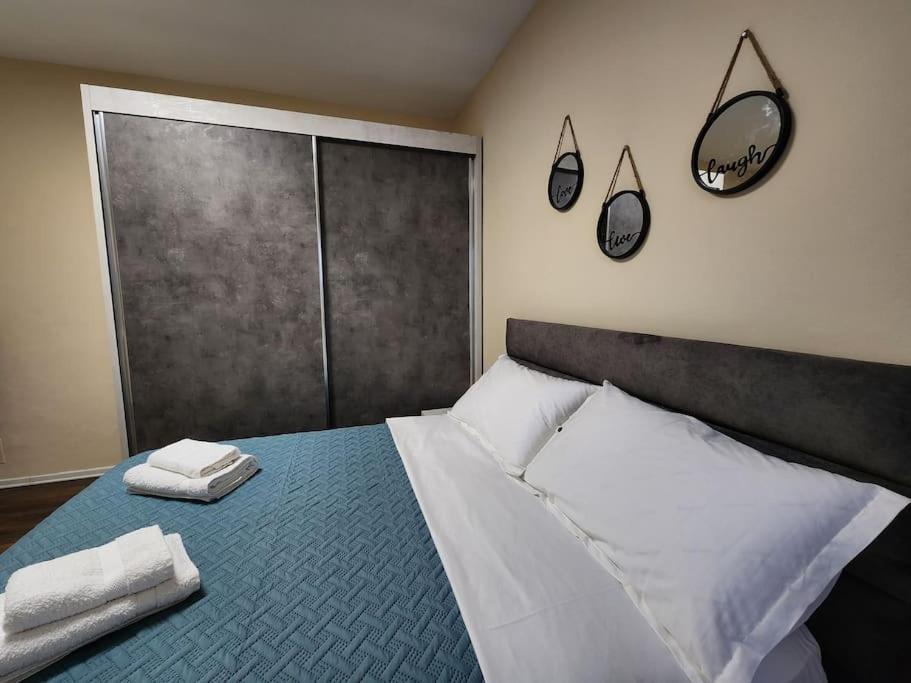 Apartament Apartment-new Bazar