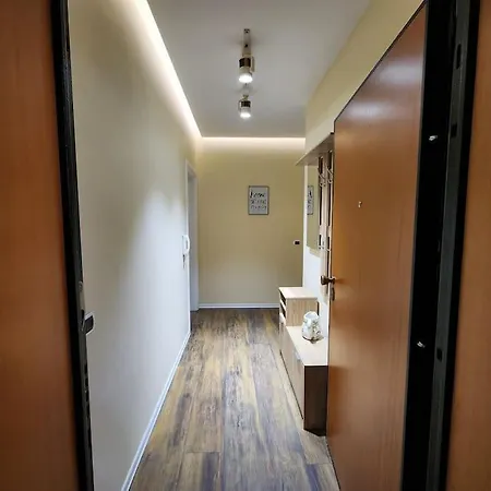 Central Apartment-New Bazar Tirana Exterior photo